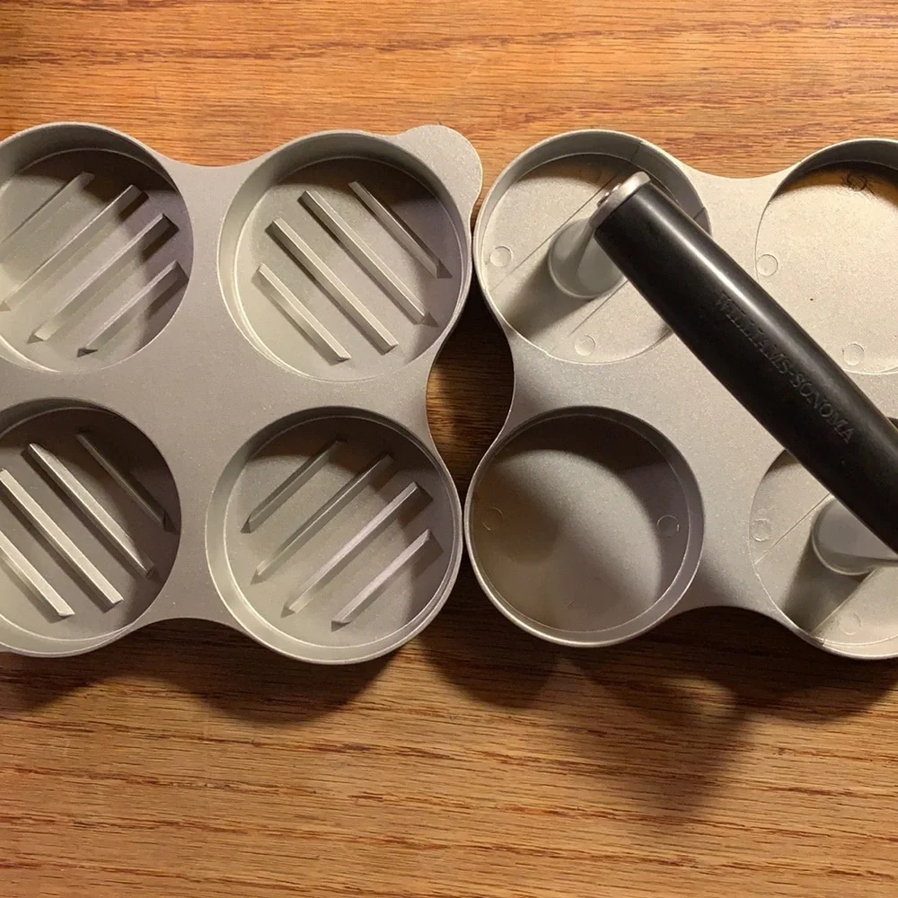 Williams-Sonoma mini 4 burgers/sliders press EUC